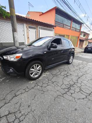 MITSUBISHI OUTLANDER 3.0 GT 4X4 V6 24V GASOLINA 4P AUTOMÁTICO MITSUBISHI OUTLANDER 3.0 GT 4X4 V6 24V GASOLINA 4P AUTOMÁTICO
